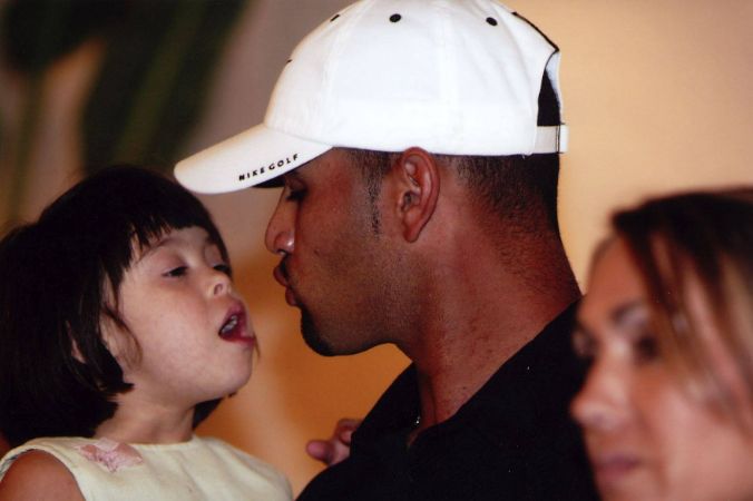 Isabella Pujols with father Albert Pujols